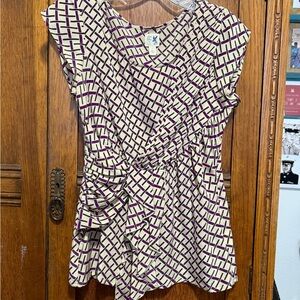 Chic Women's Blouse with Geometric Design
